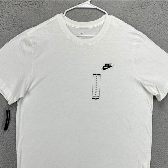 The Nike Tee T-Shirt Adult Mens XL White Casual Swoosh Crewneck Short Sleeve NEW - Picture 1 of 9